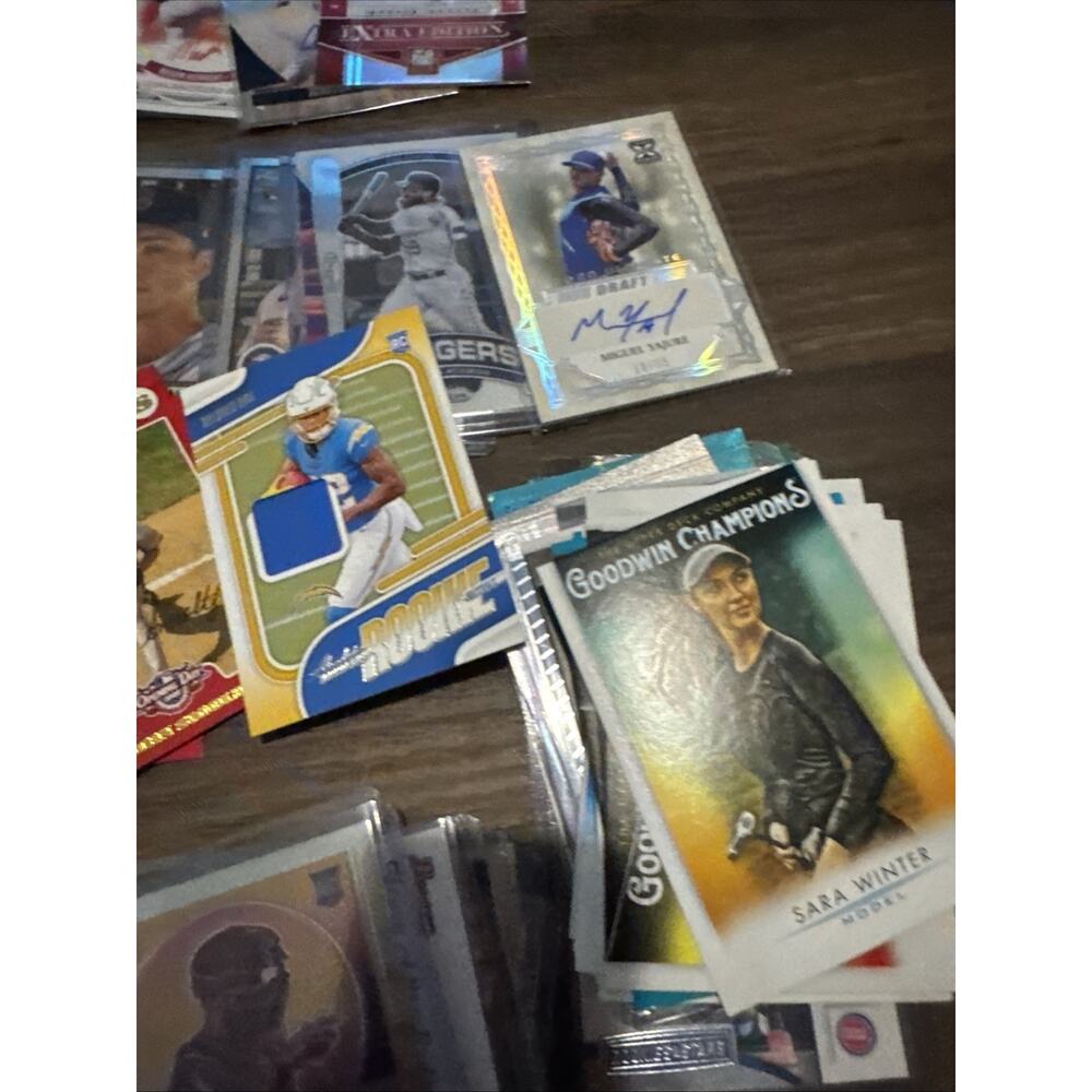 Huge MLB Baseball Card Lot Autographs Parallels Braves Reds Astros NBA - Picture 6 of 9